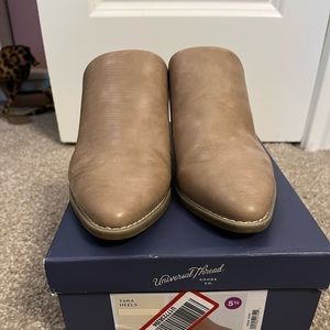 Universal Thread Tan Mules size 5.5